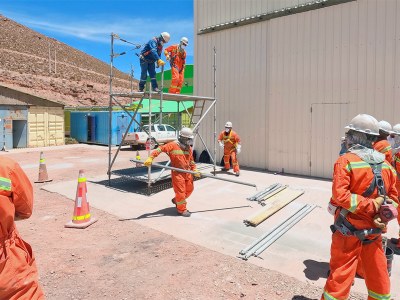 ULMA Construction en Perú lleva su experiencia en andamios a Bolivia con exitosas capacitaciones